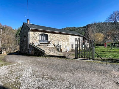 /international/fr/yssingeaux-auvergne-310106596970/