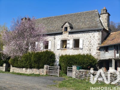 /international/fr/mur-de-barrez-midi-pyrenees-310107468631/