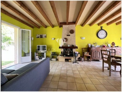 /international/fr/cosnac-limousin-310107599070/