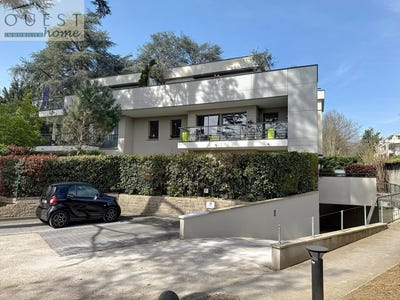 /international/fr/tassin-la-demi-lune-rhone-310098875539/