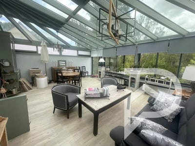 /international/fr/pierrefonds-picardie-310099970710/
