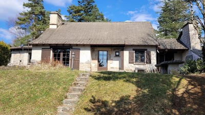 /international/fr/le-chambon-sur-lignon-auvergne-310106935636/