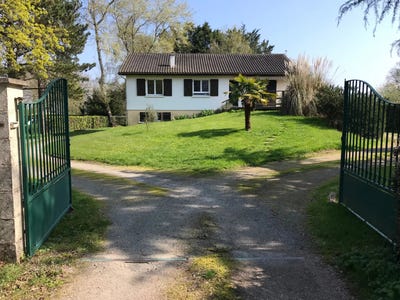 /international/fr/bressuire-charente-310107449160/