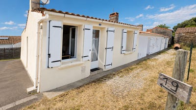 /international/fr/l-aiguillon-sur-vie-pays-de-la-loire-310108990543/