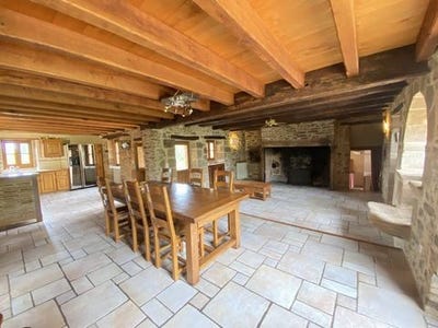 /international/fr/espeyroux-midi-pyrenees-310107299034/