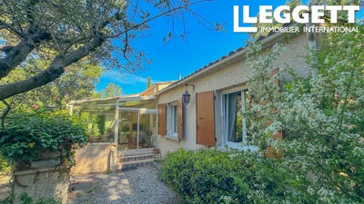 /international/fr/les-mees-provence-alpes-cote-d-azur-120092068065/