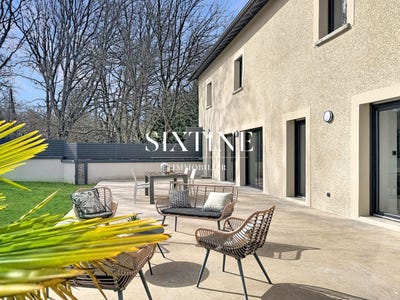 /international/fr/bourgoin-jallieu-rhone-310103428323/