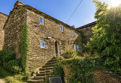 /international/fr/saint-etienne-vallee-francaise-languedoc-roussillon-310108044291/