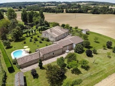 /international/fr/lauzun-aquitaine-310100742882/?lang=zh-tw