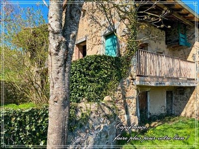 /international/fr/st-pierre-le-vieux-burgundy-310099348938/