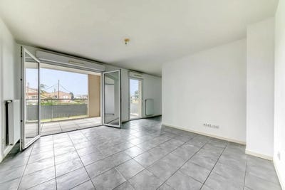 /international/fr/decines-charpieu-rhone-310107972880/