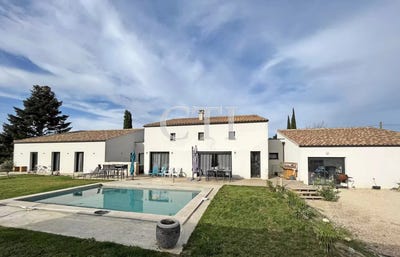 /international/fr/vaison-la-romaine-provence-alpes-cote-d-azur-310101045243/