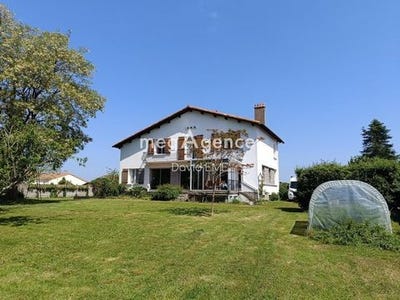 /international/fr/aizenay-pays-de-la-loire-310099627609/?lang=fr