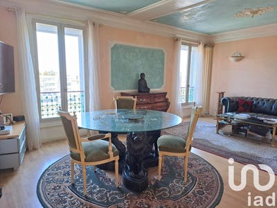 /international/fr/chantilly-picardie-310098533755/