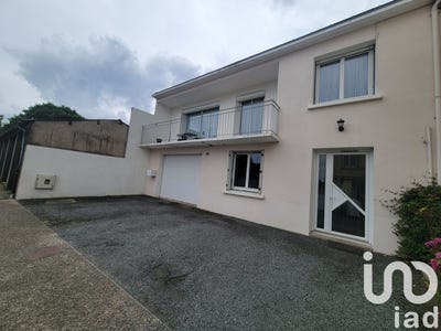 /international/fr/pouzauges-pays-de-la-loire-120093098581/