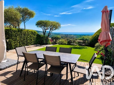 /international/fr/grimaud-provence-alpes-cote-d-azur-310108373739/
