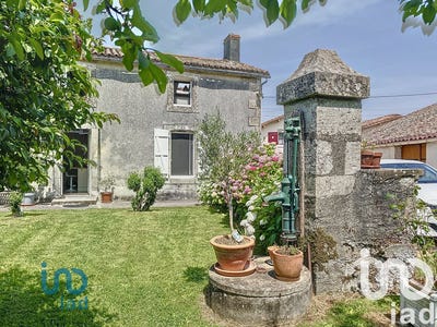 /international/fr/saint-laurs-charente-310107534383/
