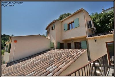 /international/fr/esparron-de-verdon-provence-alpes-cote-d-azur-310099840372/