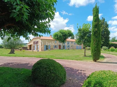 /international/fr/lectoure-midi-pyrenees-310096377324/