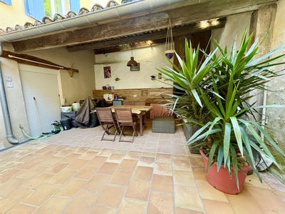 /international/fr/saint-chinian-languedoc-roussillon-310104087139/
