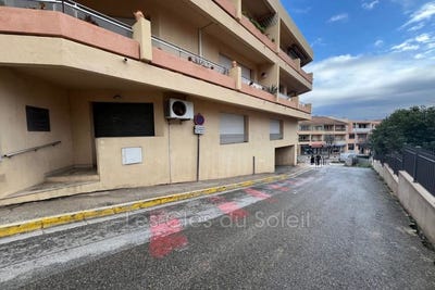 /international/fr/bandol-provence-alpes-cote-d-azur-310108942965/
