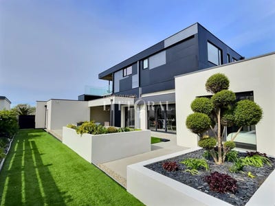 /international/fr/tregastel-brittany-310107474192/
