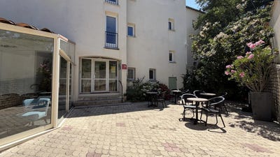 /international/fr/greoux-les-bains-provence-alpes-cote-d-azur-310109225049/?lang=de