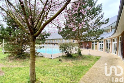 /international/fr/equemauville-upper-normandy-310099355778/