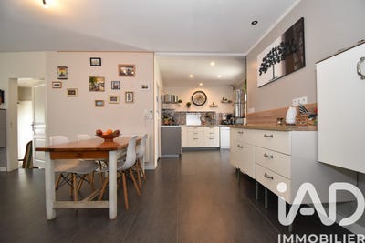 /international/fr/saint-hilaire-calais-310108402923/