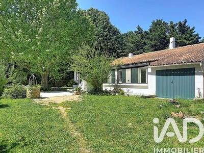 /international/fr/tarascon-provence-alpes-cote-d-azur-310107641388/