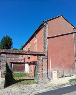 /international/fr/neuvy-sautour-burgundy-310100960814/