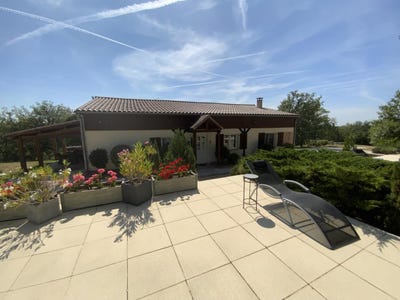 /international/fr/labastide-murat-midi-pyrenees-310100606936/