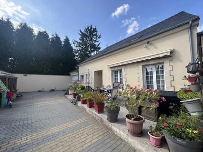 /international/fr/villeneuve-saint-germain-picardie-310109482529/