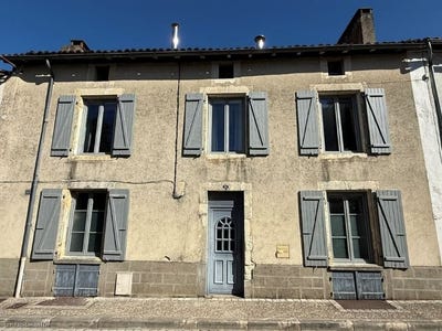 /international/fr/ruffec-charente-310102488500/
