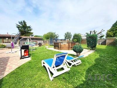 /international/fr/le-plessis-belleville-picardie-310107837354/