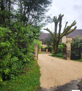 /international/fr/les-eyzies-aquitaine-310109290168/