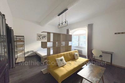 /international/fr/nimes-languedoc-roussillon-310100760055/