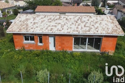 /international/fr/coutras-aquitaine-310095170926/