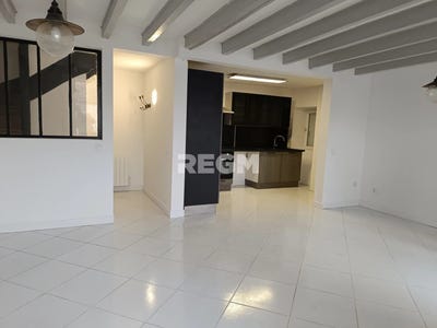 /international/fr/chenac-saint-seurin-d-uzet-charente-120096314000/