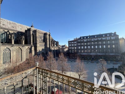 /international/fr/clermont-ferrand-auvergne-310105540731/