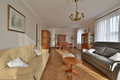 /international/fr/cholet-pays-de-la-loire-310098875498/