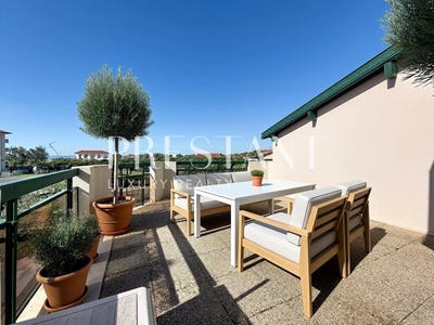 /international/fr/anglet-aquitaine-310108633833/