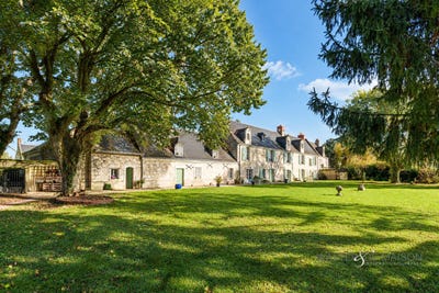/international/fr/saumur-pays-de-la-loire-310110202060/