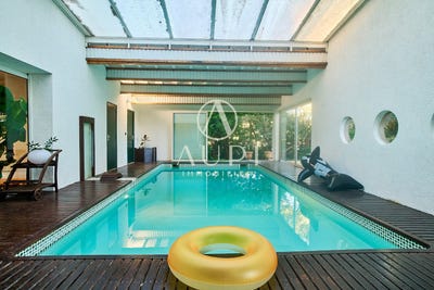 /international/fr/tarascon-provence-alpes-cote-d-azur-310107430570/