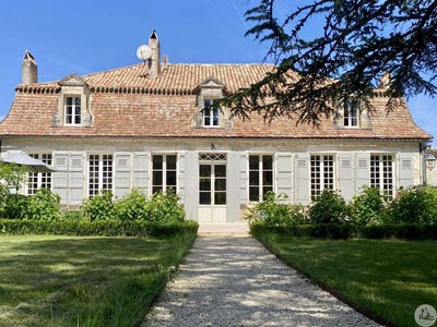 /international/fr/issigeac-aquitaine-310108676373/