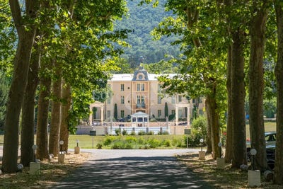 /international/fr/montbrun-les-bains-rhone-310109099040/