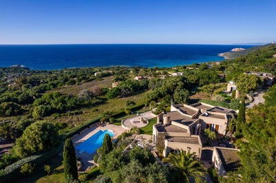/international/fr/corbara-corsica-310107587337/