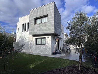 /international/fr/bruges-aquitaine-310105266777/