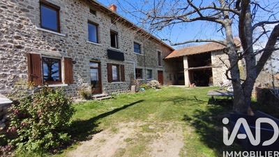 /international/fr/roche-en-regnier-auvergne-310107323269/