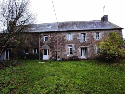 /international/fr/uzel-brittany-120088805344/